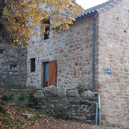 Gite Le Jaya Saint-Georges-de-Luzencon Exterior photo