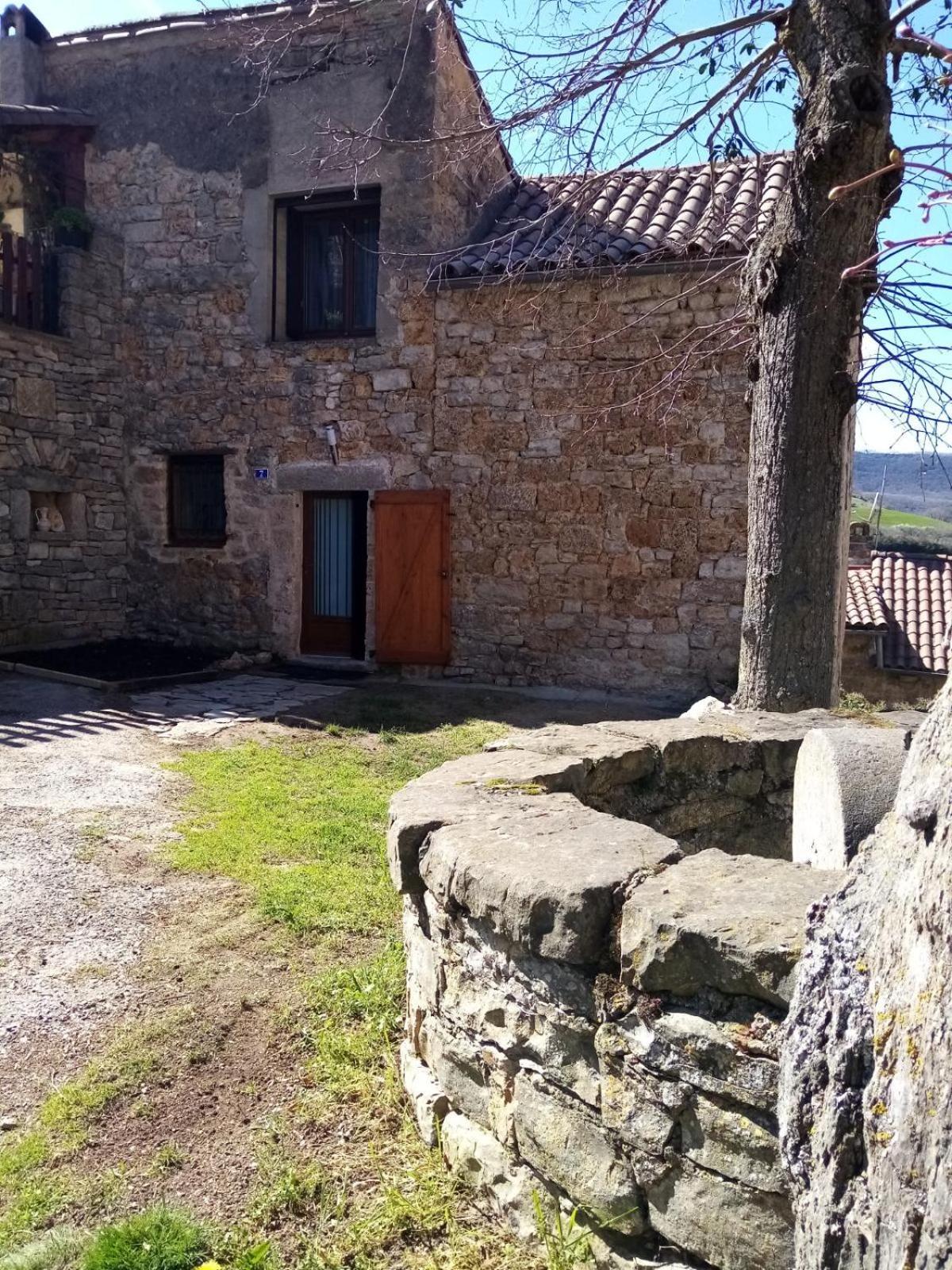 Le Jaya Saint-Georges-de-Luzençon
